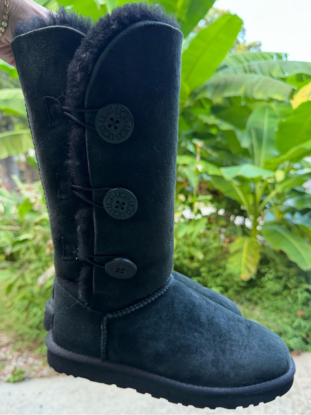 UGG Women's Bailey Black Button-Detail Triplet Suede Boots - Size 7